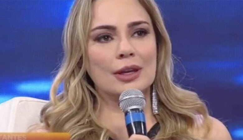 Rachel Sheherazade (Reprodução TV Record Hora do Faro)
